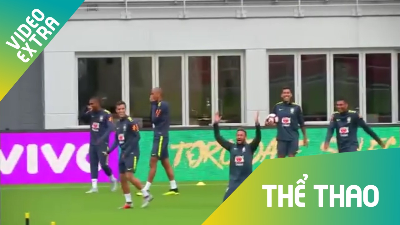 Neymar 'boi phuc' voi tuyet ky xo hang cua Coutinho hinh anh