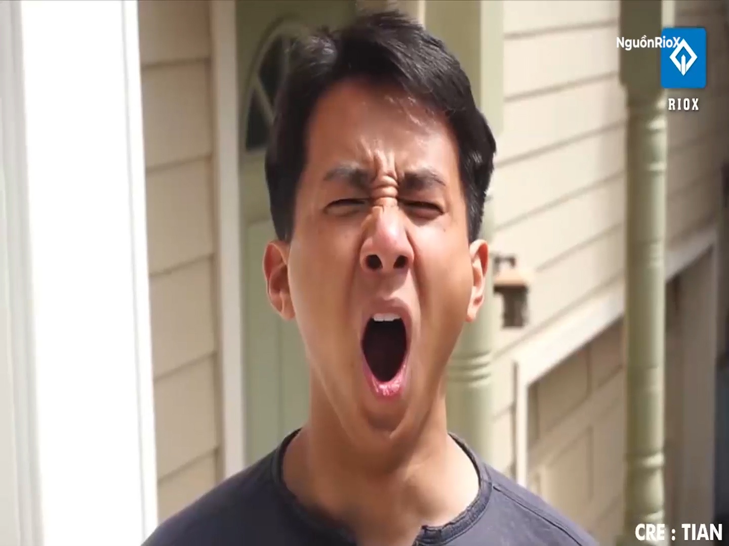 Anh chang ngap thanh nhac EDM hinh anh