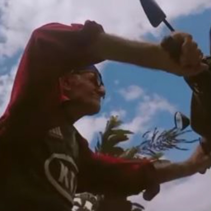 Hau truong video phuot thu cao tuoi sieu ngau tren mang hinh anh