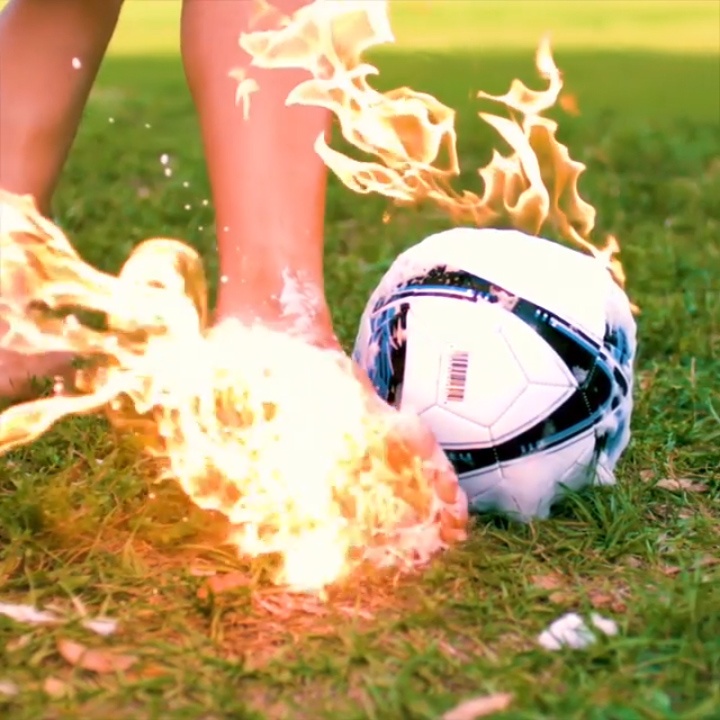 Ve dep ma thuat cua ngon lua duoi video quay cham hinh anh