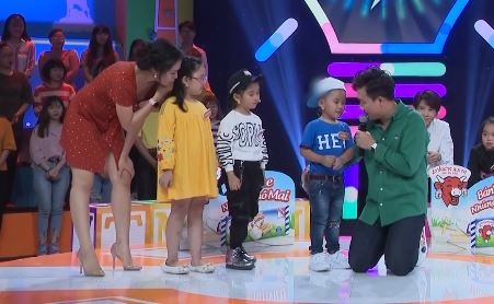 Soai ca nhi 4 tuoi 'tha thinh' co be 6 tuoi cuc ngau o Nhanh Nhu Chop hinh anh