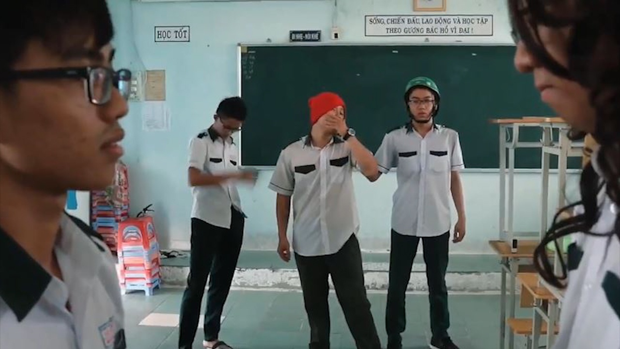 MV 'Haru Haru' phien ban parody doc dao cua hoc sinh hinh anh