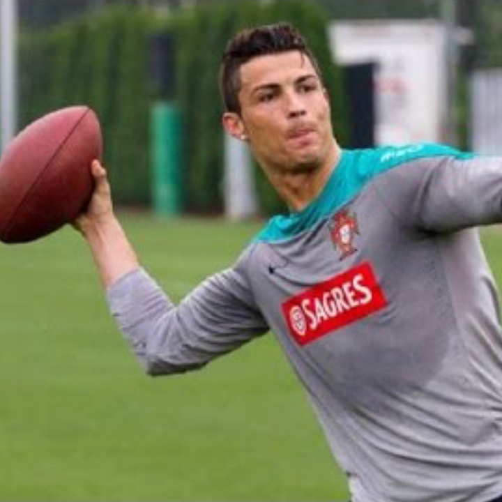 Ronaldo va cac sao bong da the hien tai le khi choi mon khac hinh anh