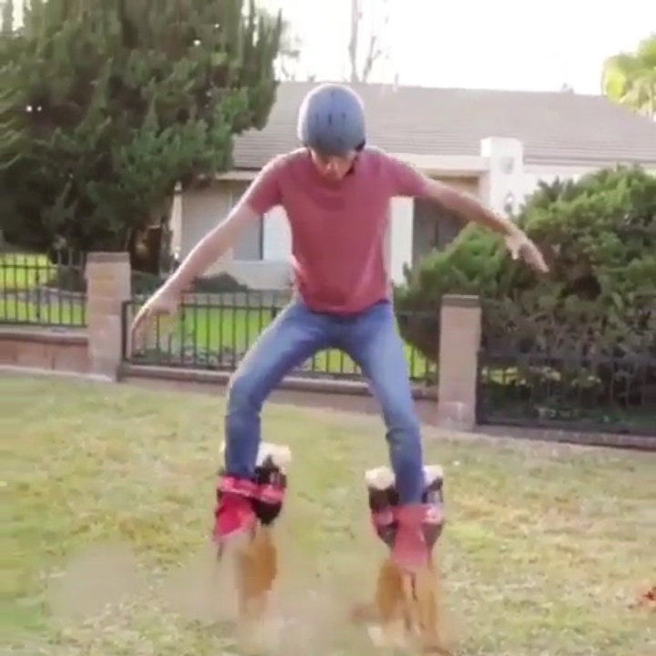 'Thanh' ao thuat Internet dung 6 chai Coca lam do bay phan luc hinh anh