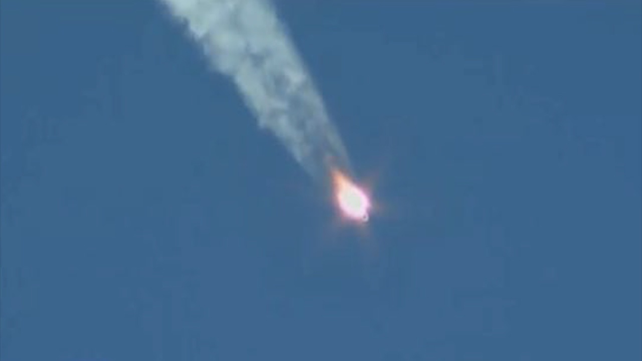 Tau vu tru Nga gap nan, roi ve Trai Dat voi toc do 6.000 km/h hinh anh