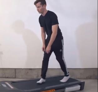 Nguoi dan ong the hien 100 dang di noi tieng tren man anh hinh anh