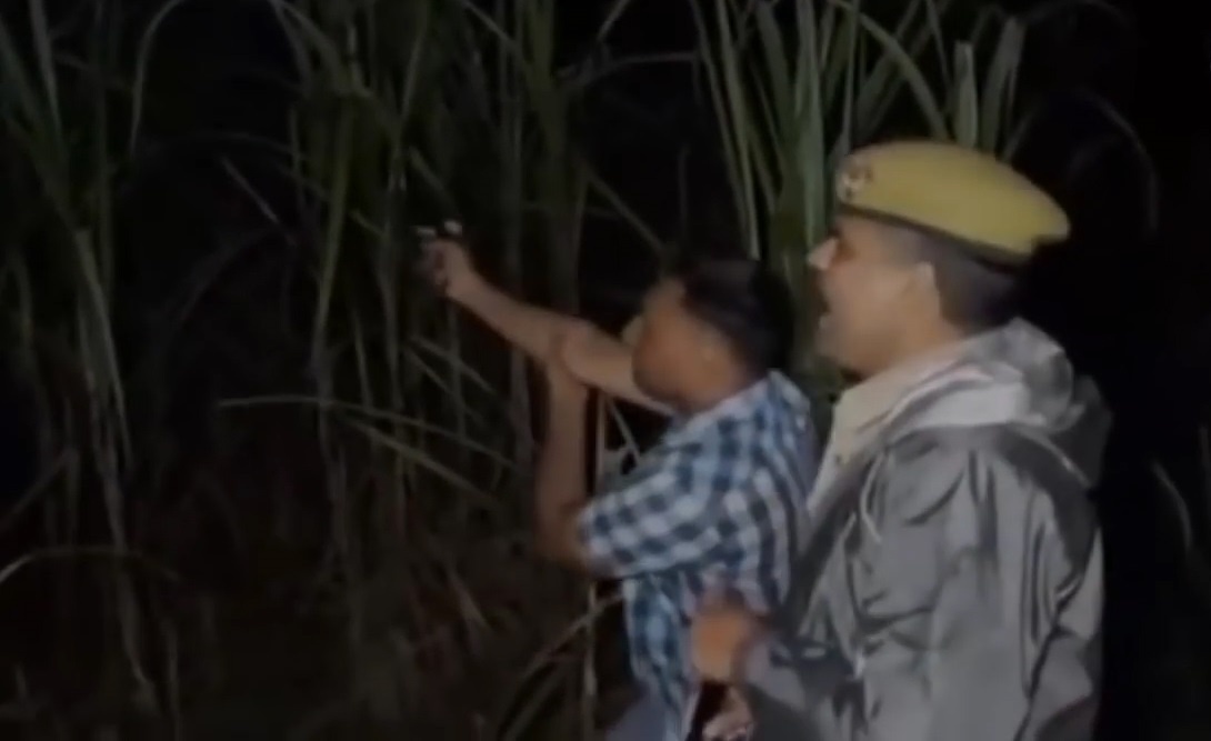 Sung ket dan, canh sat ho lon 'pang pang' doa toi pham o An Do hinh anh