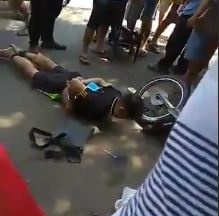 Vay bat thanh nien xit hoi cay, cuop gan 500 trieu dong cua ong chu hinh anh