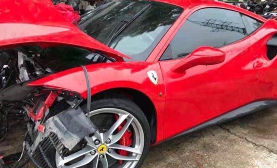 Sieu xe Ferrari gap nan, Tuan Hung phai chi bao nhieu tien sua chua? hinh anh