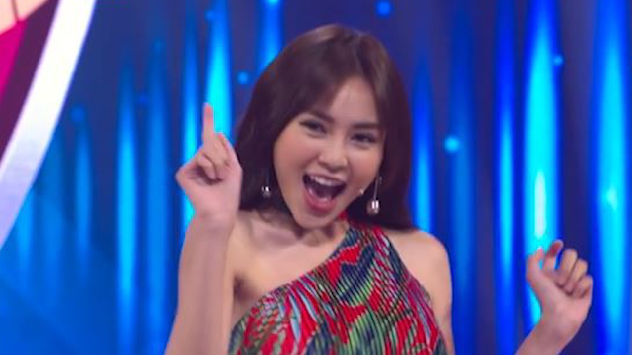 Ninh Duong Lan Ngoc 'tra tan' Tran Thanh bang giong hat hinh anh