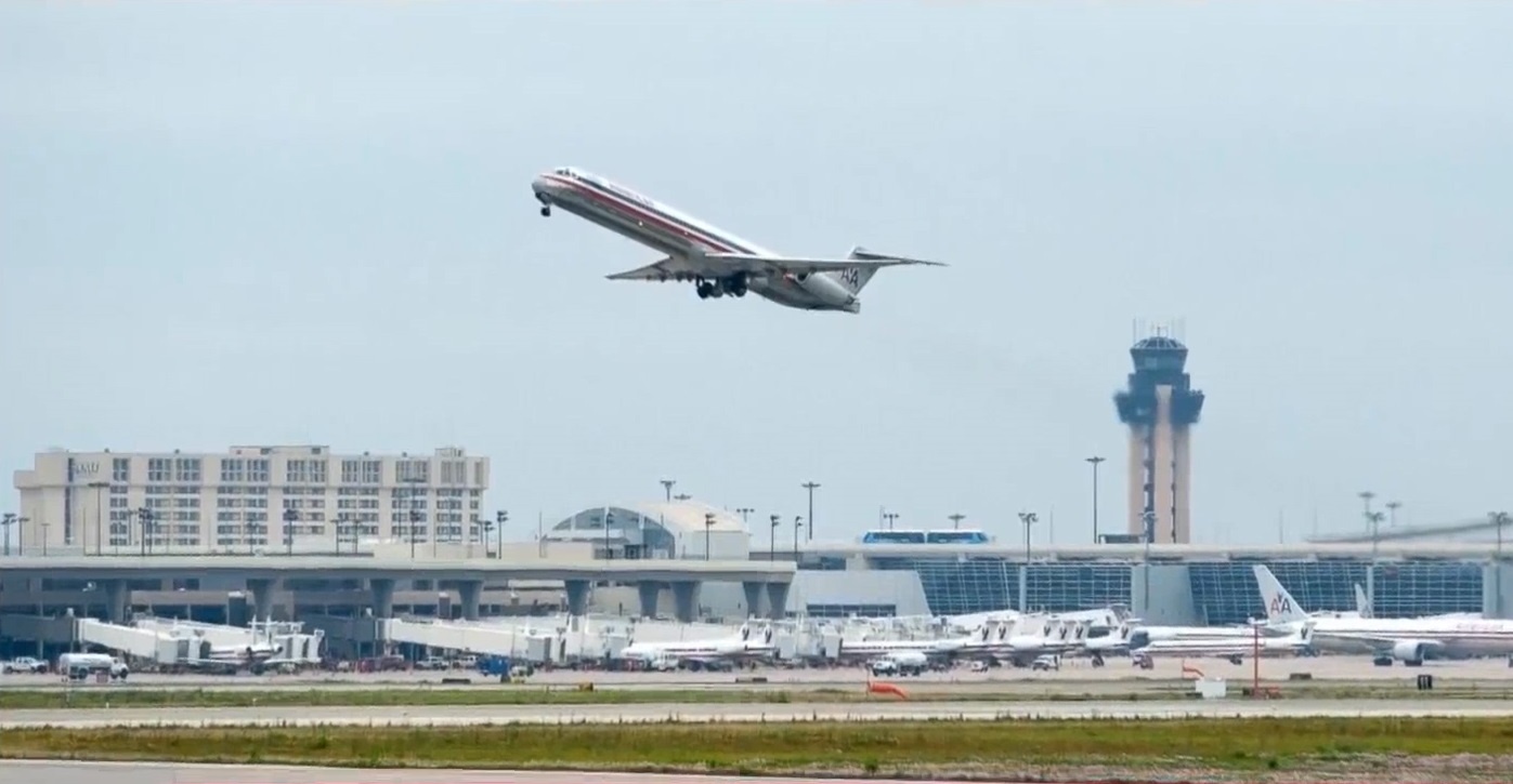 Hai thieu nu Mexico bi may bay dam tu vong vi mai tu suong hinh anh