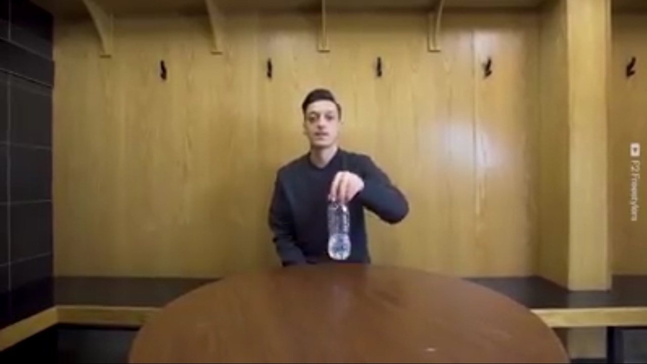 Nhung tai le cua Mesut Oezil khien dan mang boi phuc hinh anh