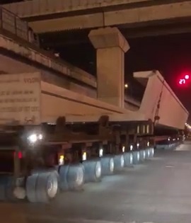 Sieu dau keo gan 200 banh, van chuyen dam betong lan banh o Ha Noi hinh anh