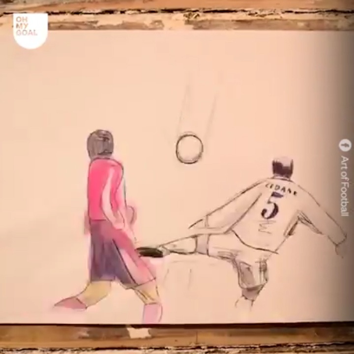 Nhung khoanh khac kinh dien cua bong da qua sach lat hinh anh