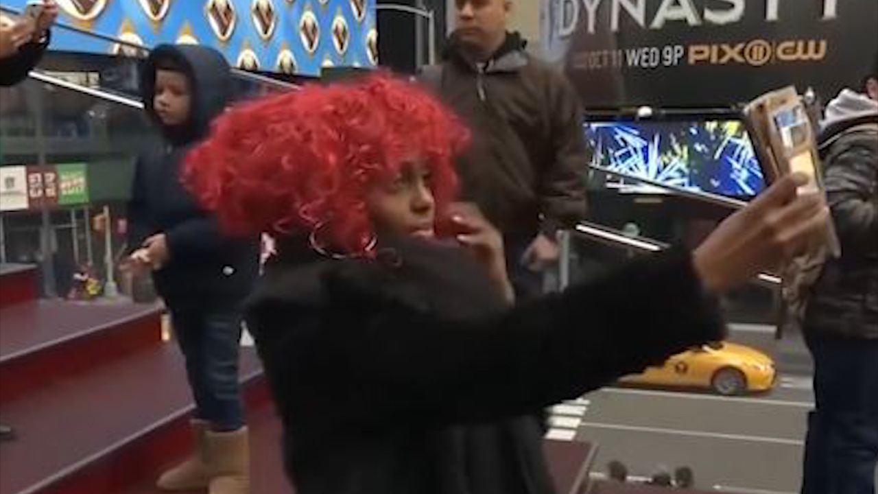 'Tu suong' tren Facebook qua nhieu de mac chung tu kieu hinh anh