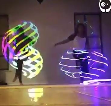 Lac vong anh sang 'thoi mien' nguoi xem hinh anh