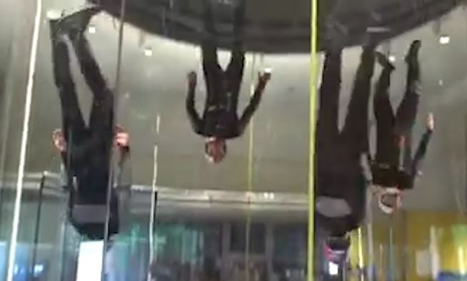 Bieu dien ky nang nhay du ngay trong nha hinh anh