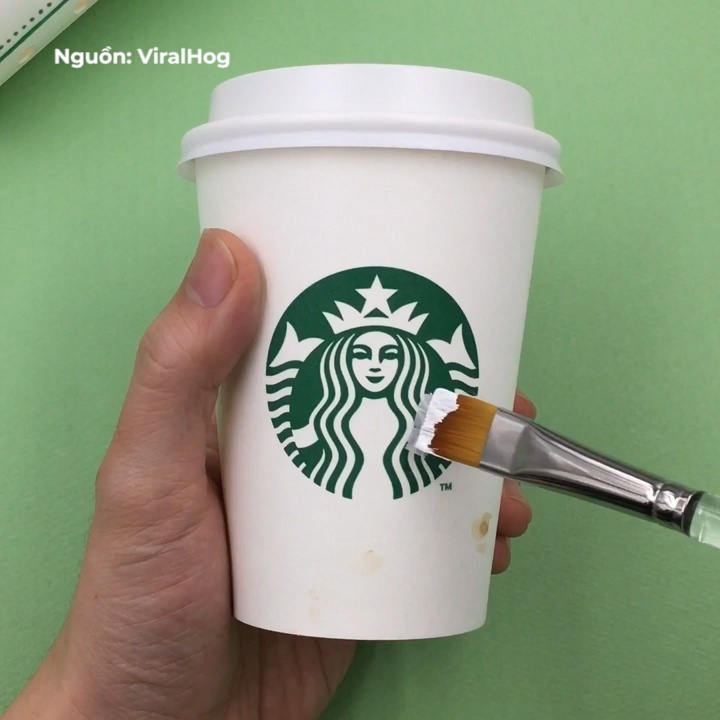 Nghe si bien ly ca phe thanh tac pham anime nghe thuat hinh anh