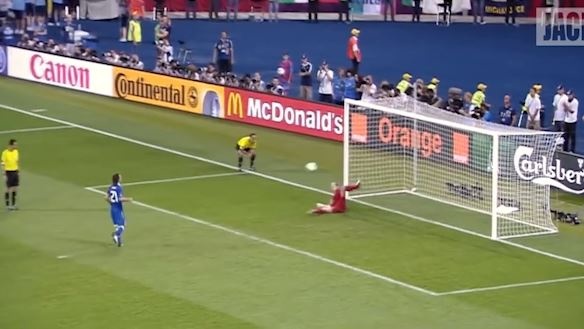 Nhung cu sut penalty kho quen nhat lich su bong da the gioi hinh anh