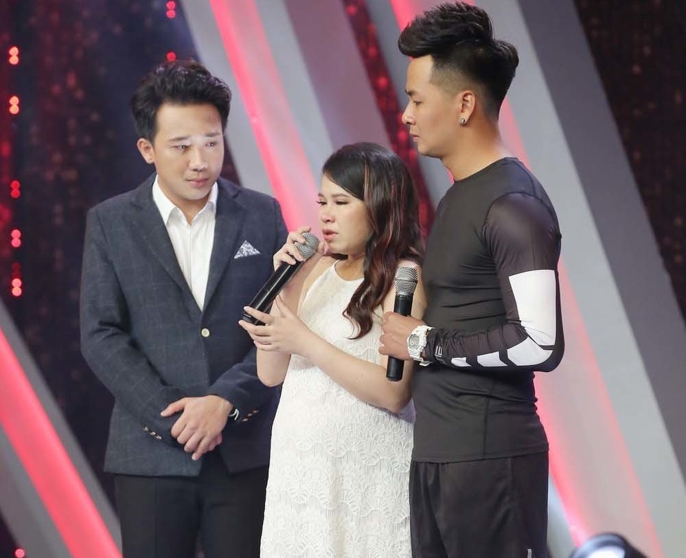 Tran Thanh xuc dong voi chang trai 2 lan ngoai tinh duoc vo tha thu hinh anh