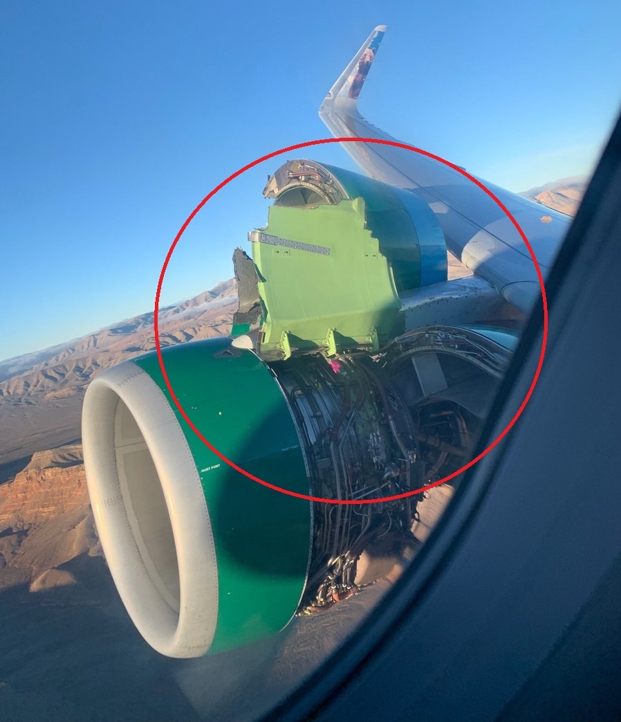 166 hanh khach hoang loan khi dong co may bay rach toac tren khong hinh anh