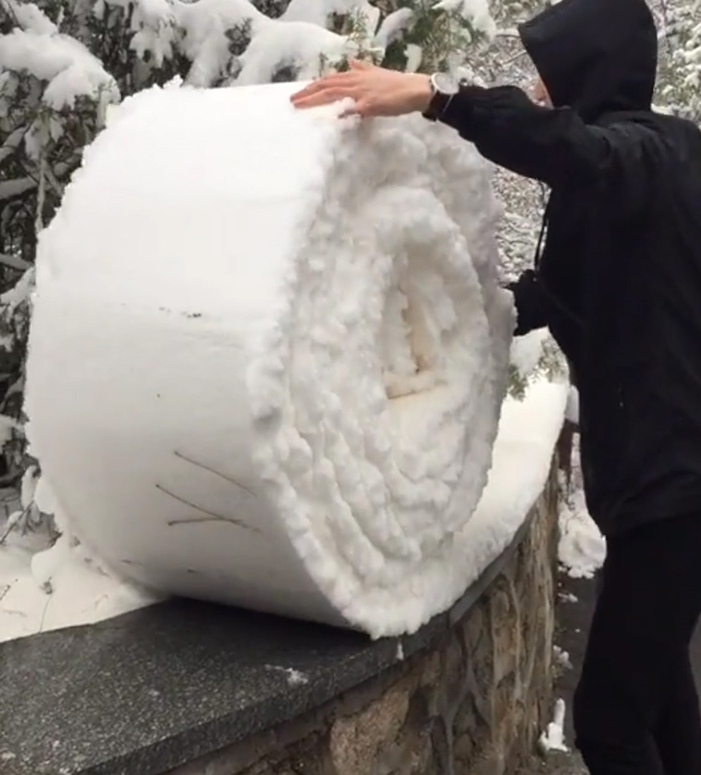 Chiec 'banh' khong lo doc dao, duoc tao ra tu tuyet hinh anh