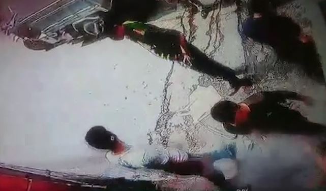 Nhom con do mang cua may, dau nhot den 'khung bo' dan o TP.HCM hinh anh