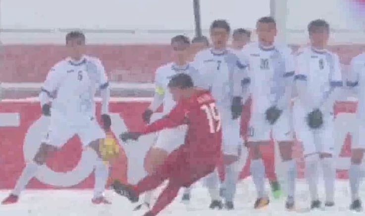 Khoi chieu phim 'Park Hang Seo - Nguoi Truyen Lua' hinh anh