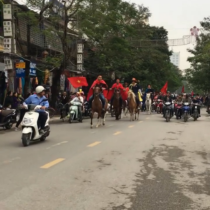 CDV Hai Phong cuoi ngua di 'bao' co vu tuyen Viet Nam hinh anh