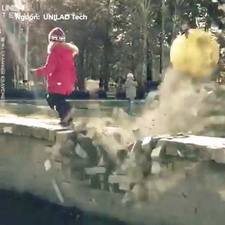 Ong bo bien man choi dua cua con gai thanh phim hanh dong Hollywood hinh anh