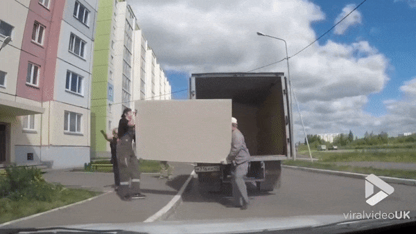 Nhung 'nguoi van chuyen' vung ve nhat the gioi hinh anh