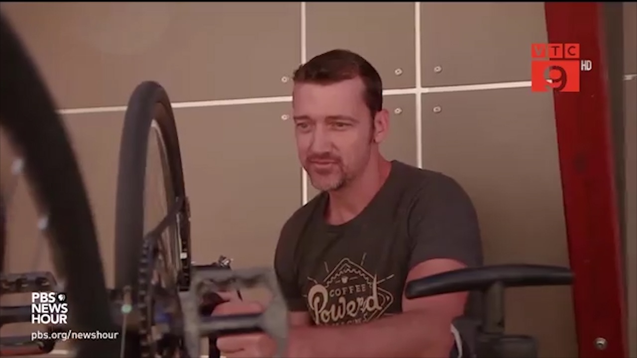 Ky su My nghi huu o tuoi 30, van kiem 400.000 USD/nam hinh anh