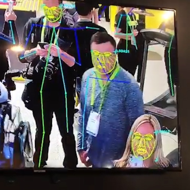 Ro ri cong nghe giam sat, trich xuat thong tin ca nhan bang quet mat hinh anh