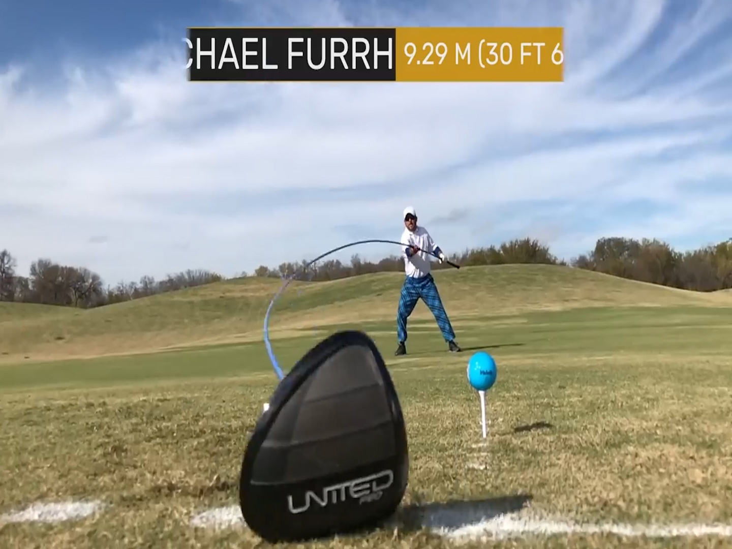 VDV choi golf chuan xac bang gay dai hon 10 met hinh anh