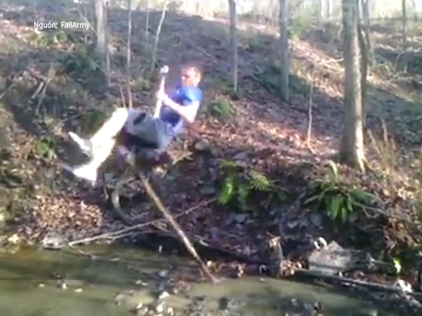 Nhung tai nan ap den bat ngo khi co chinh phuc xa nhay qua cao hinh anh