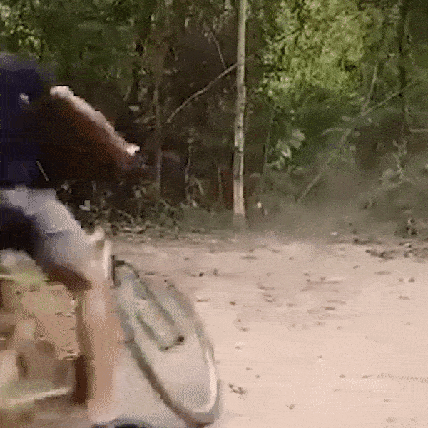 Nhung pha drift xe dap hai huoc cua cac 'cua-ro' khong chuyen hinh anh