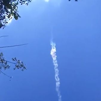 Sao bang no tung, vang tung toe manh vun o Cuba hinh anh