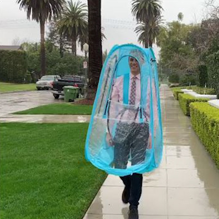 Trang phuc di mua tien loi, thay the chiec du hinh anh