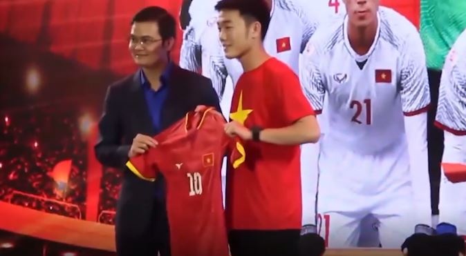 Diem danh dan cau thu tuoi Hoi dang toa sang cua tuyen Viet Nam hinh anh