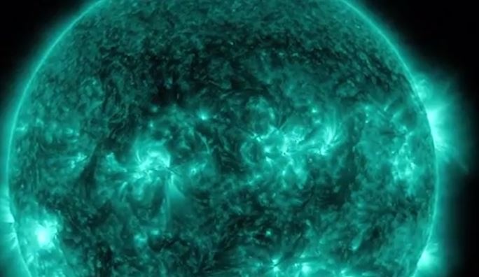 Mat troi se tro thanh vien pha le khong lo hinh anh