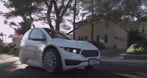 Xe dien 3 banh, 1 cho ngoi gia 15.500 USD o Trung Quoc hinh anh