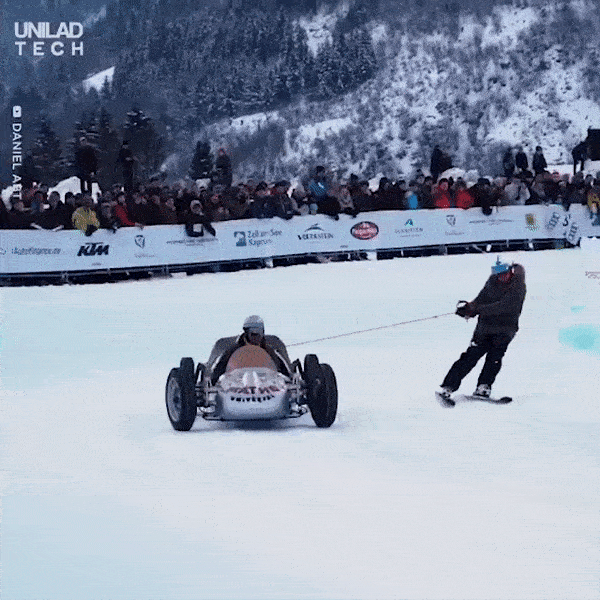 Doc dao man dung xe dua F1 lam dau keo de truot tuyet hinh anh