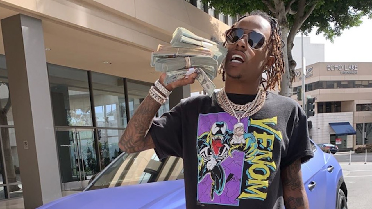 Khoe xap tien day tren mang, rapper My lien bi cuop co sung 'lot' sach hinh anh