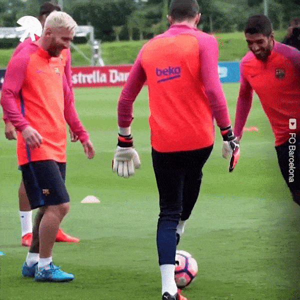 Khi Messi cung cac sao lam be mat dong doi bang sieu ky thuat hinh anh