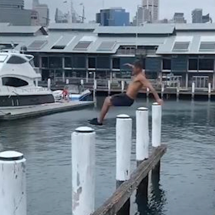 Man thu thach nhay xa sau 8 lan moi thanh cong hinh anh