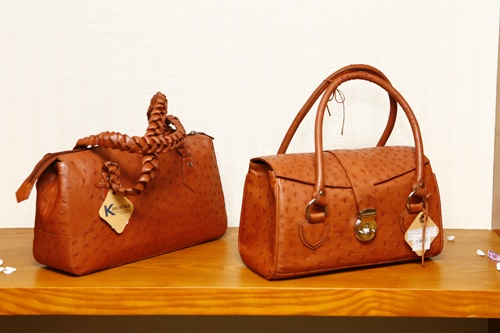 5 buoc don gian phan biet tui xach nghin USD va hang gia re tien hinh anh