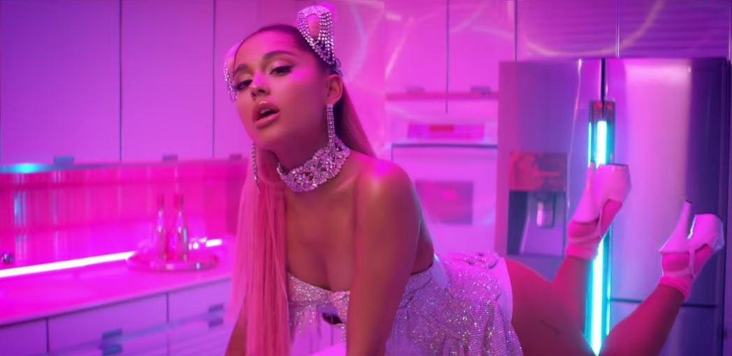 Su that bat ngo sau bai hit '7 rings' cua Ariana Grande hinh anh