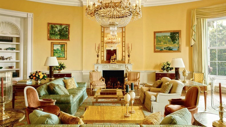 Nhung bi an tung phong ben trong Nha Trang hinh anh