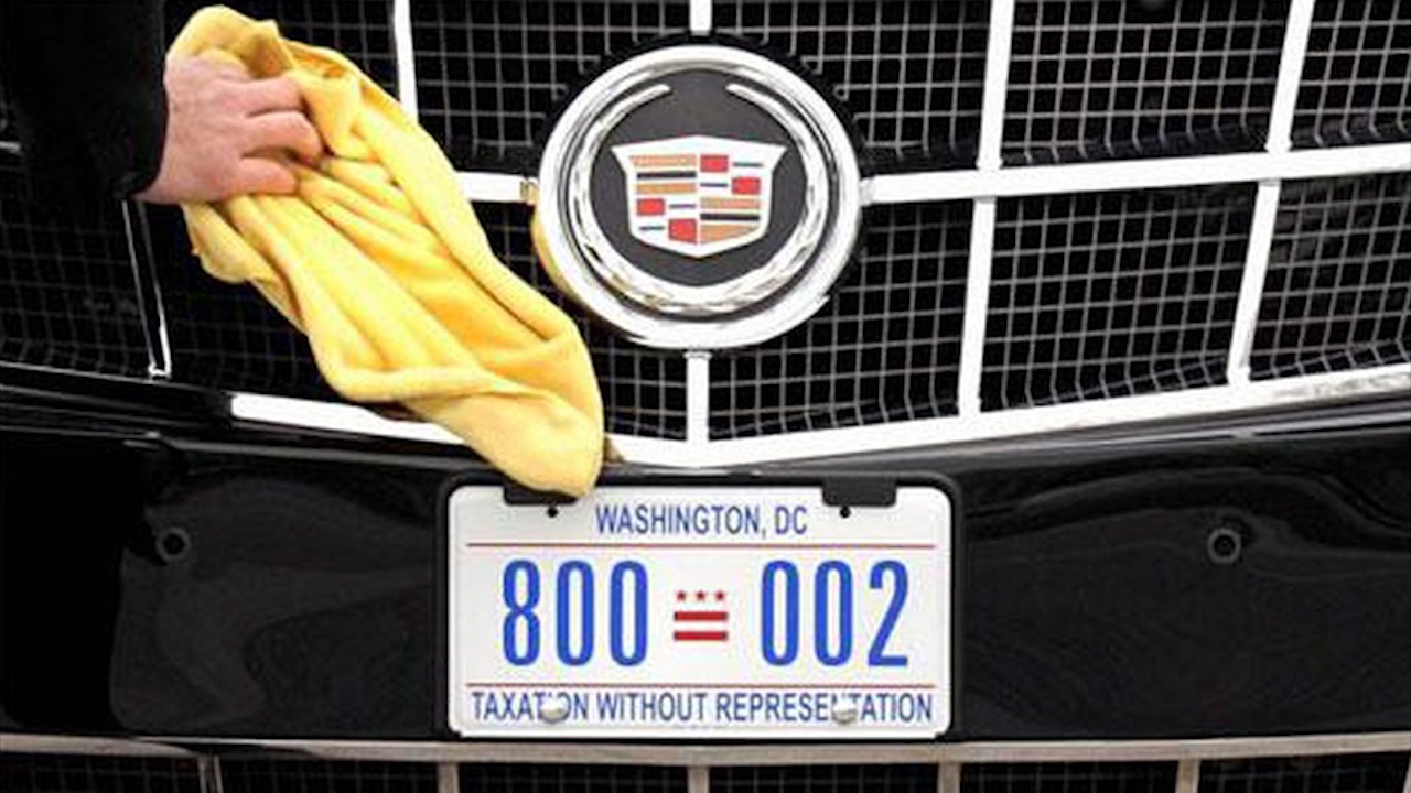 Y nghia bien so chiec 'Quai thu' cua Tong thong Trump hinh anh