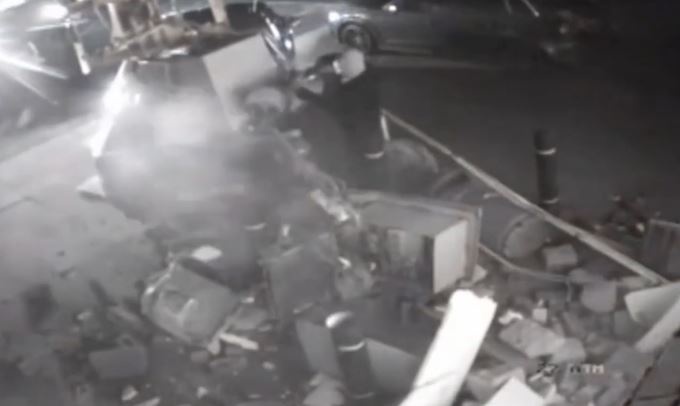 Ten trom Anh dung can cau da danh cap de cau ca may ATM hinh anh